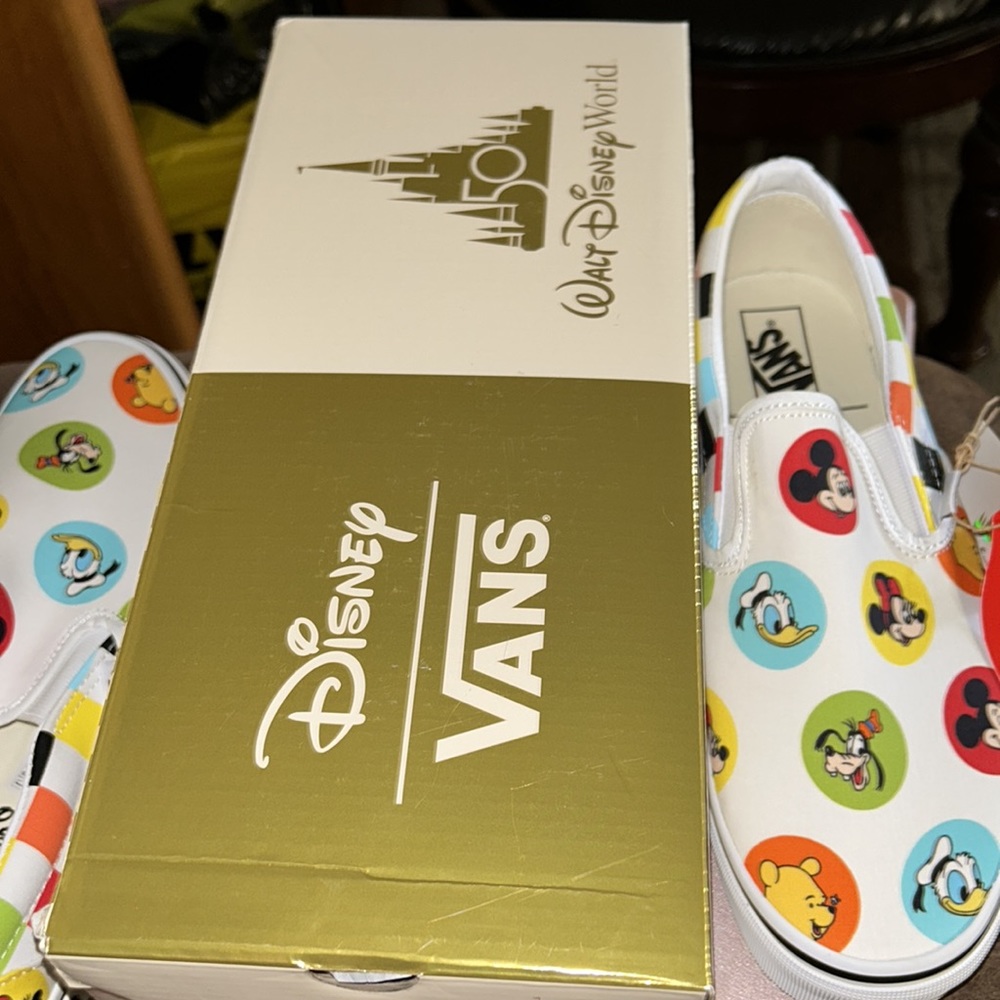 NWT Mickey Mouse and Friends Sneakers for Adults by Vans – Walt Disney World - Picture 10 of 11